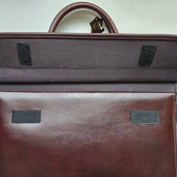 Bugatti Brown Leather Briefcase - Picture 4 of 16